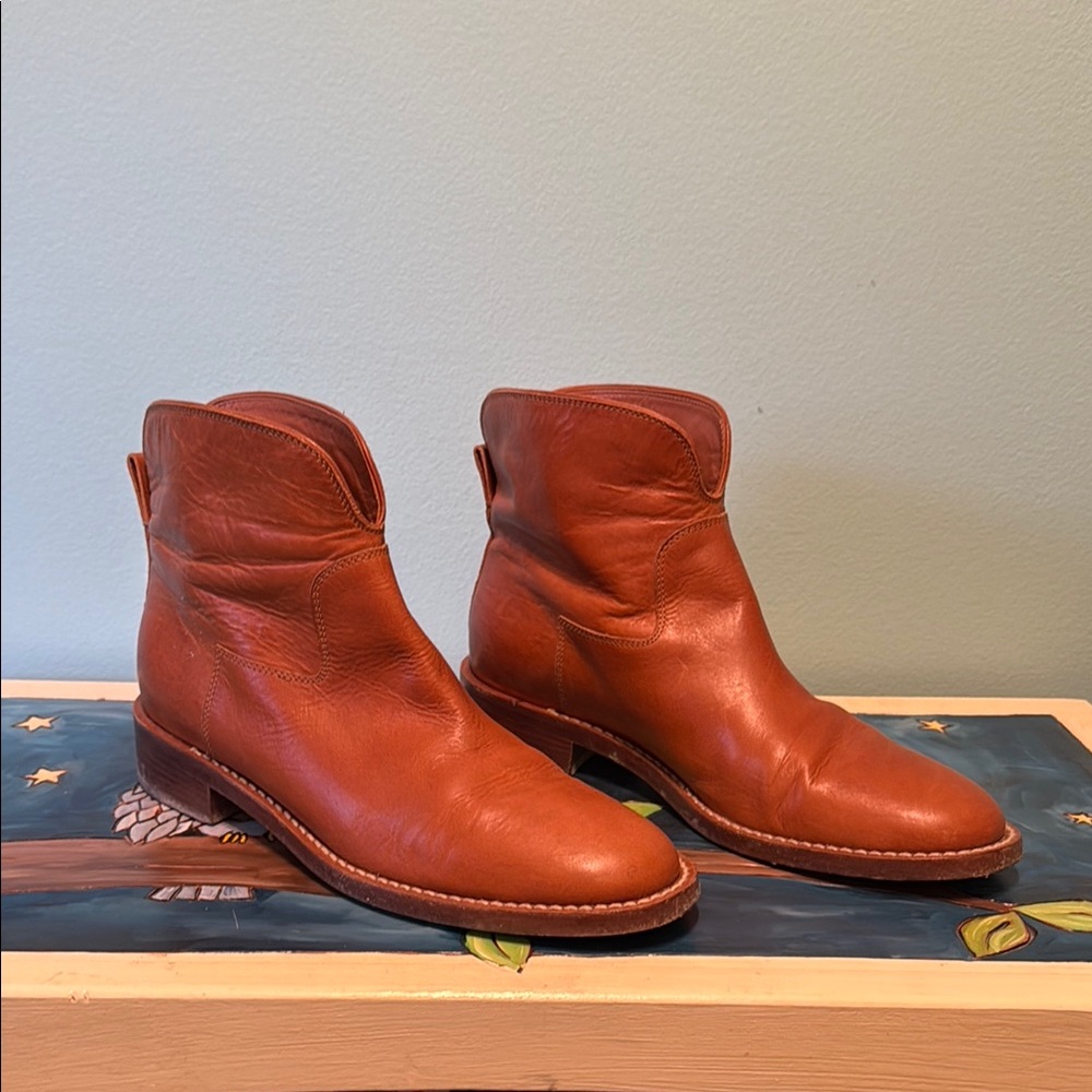 Via Spiga Tan Leather Footwear